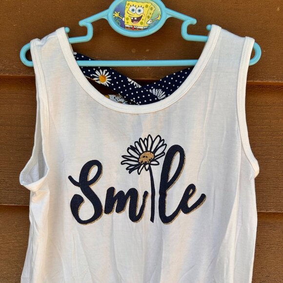 Lily Bleu White Sleeveless Tie-Front Tank Top With "Smile" Daisy Graphic Womens - Picture 2 of 9